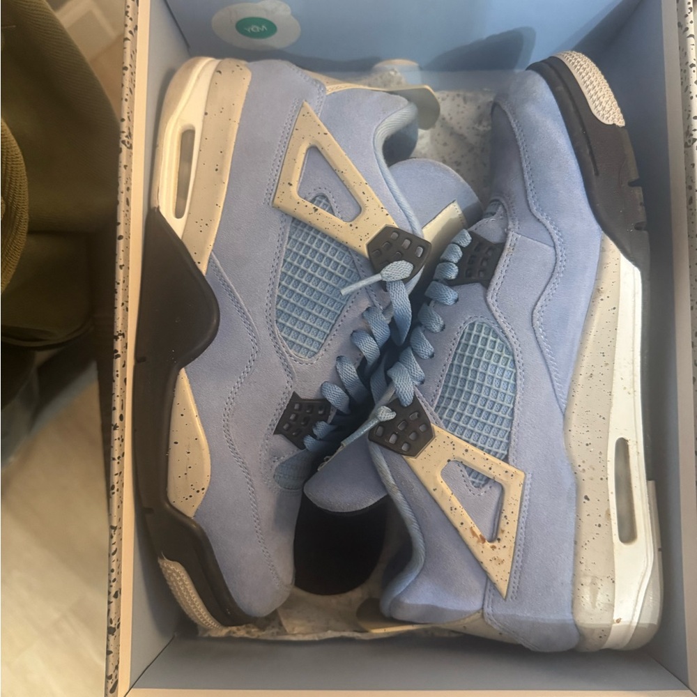 Jordan Air 4 Retro University Blue and Black